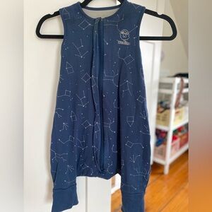 Woolino All Season sleep sack with legs 6-18mo. In great used condition.